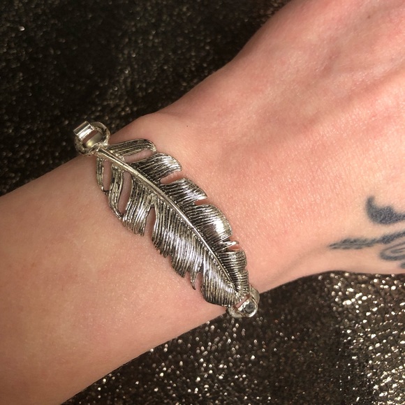 Feather Bangle - Picture 7 of 7